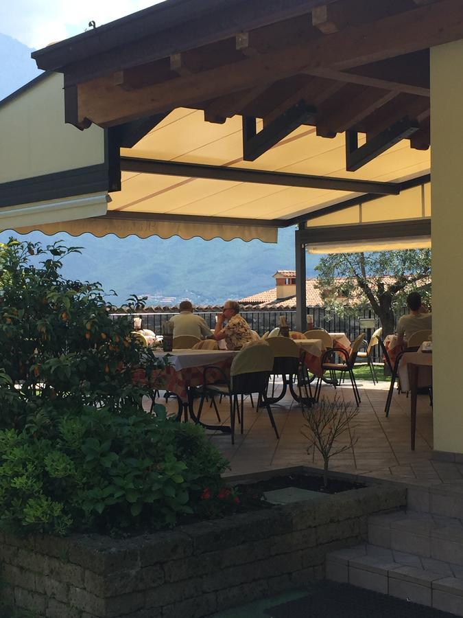 Hotel Susy Limone sul Garda Exteriör bild