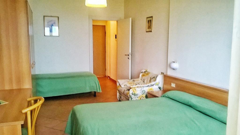 Hotel Susy Limone sul Garda Exteriör bild