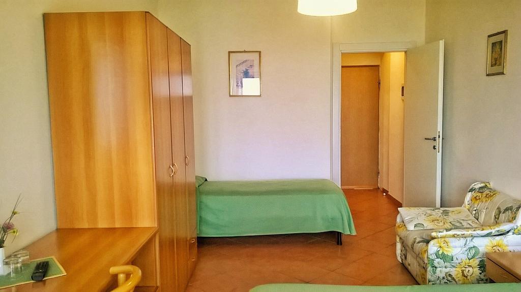 Hotel Susy Limone sul Garda Exteriör bild